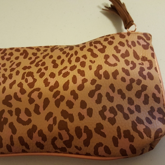 Ipsy Glam Bag, COMPLETE. Nov. 2019. All 5 items - Picture 4 of 4